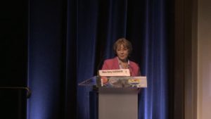 Anny CAZENAVE – Table ronde